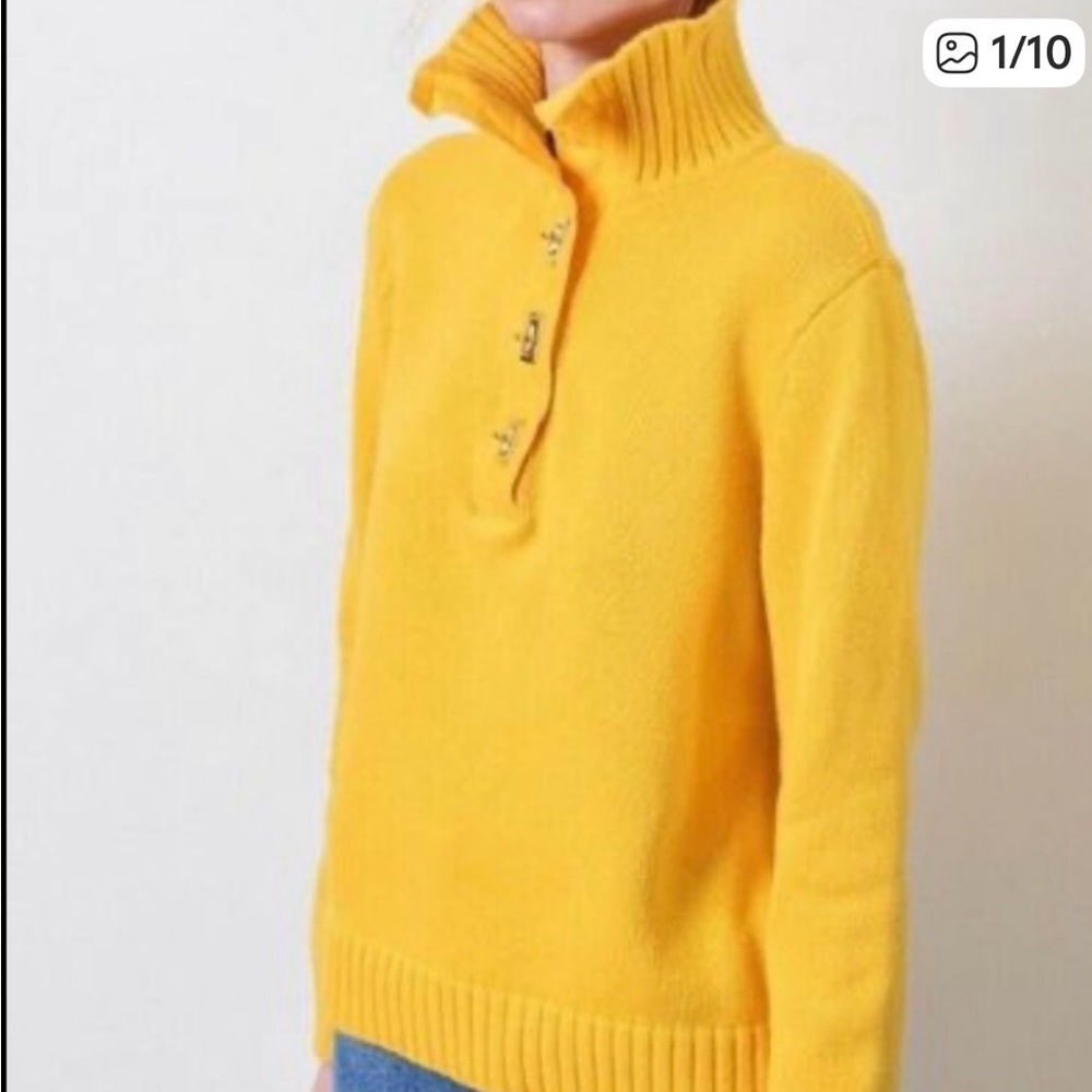 Lauren Ralph Lauren Collared Yellow Gold Turn Lock Buttons Sweater Sz. S